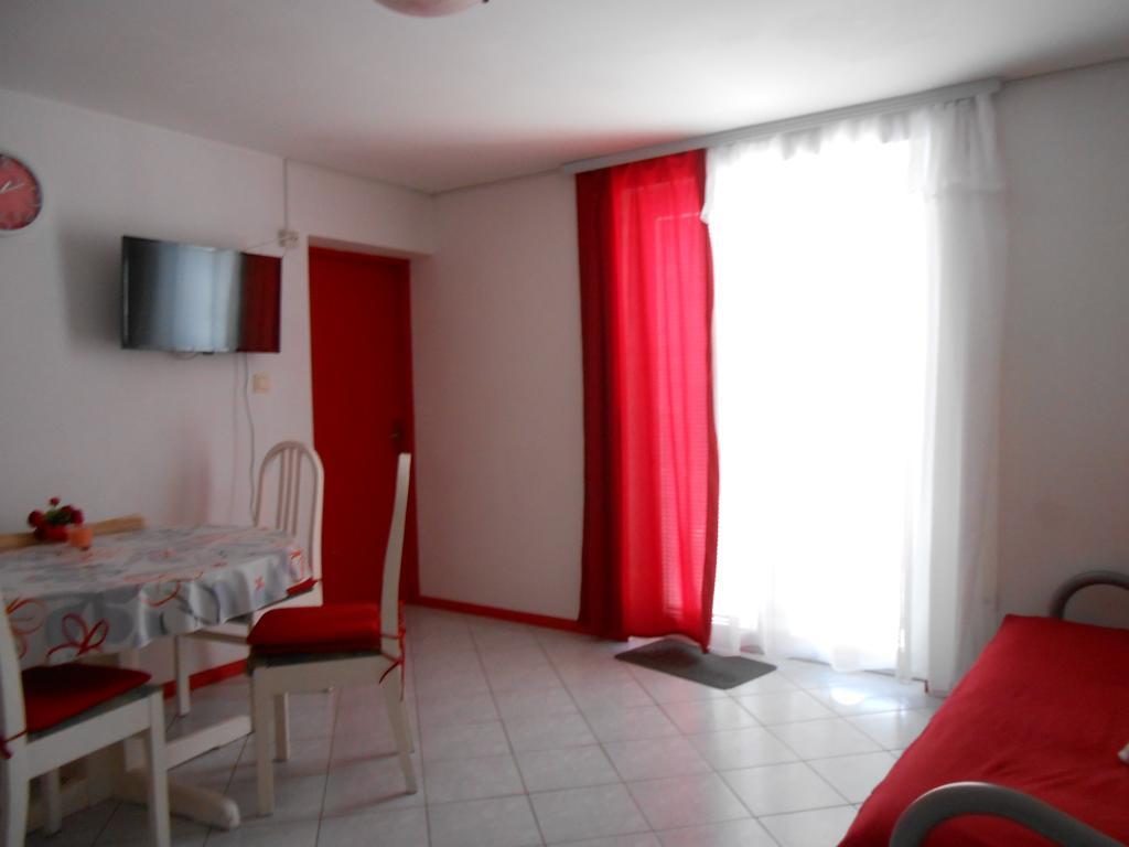Boutique Apartments Julija 沃迪切 外观 照片